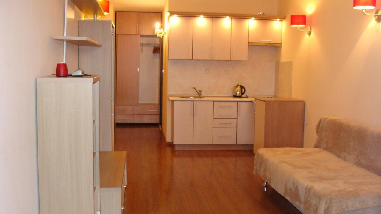 Admiral Apartments Golden Sands Phòng bức ảnh