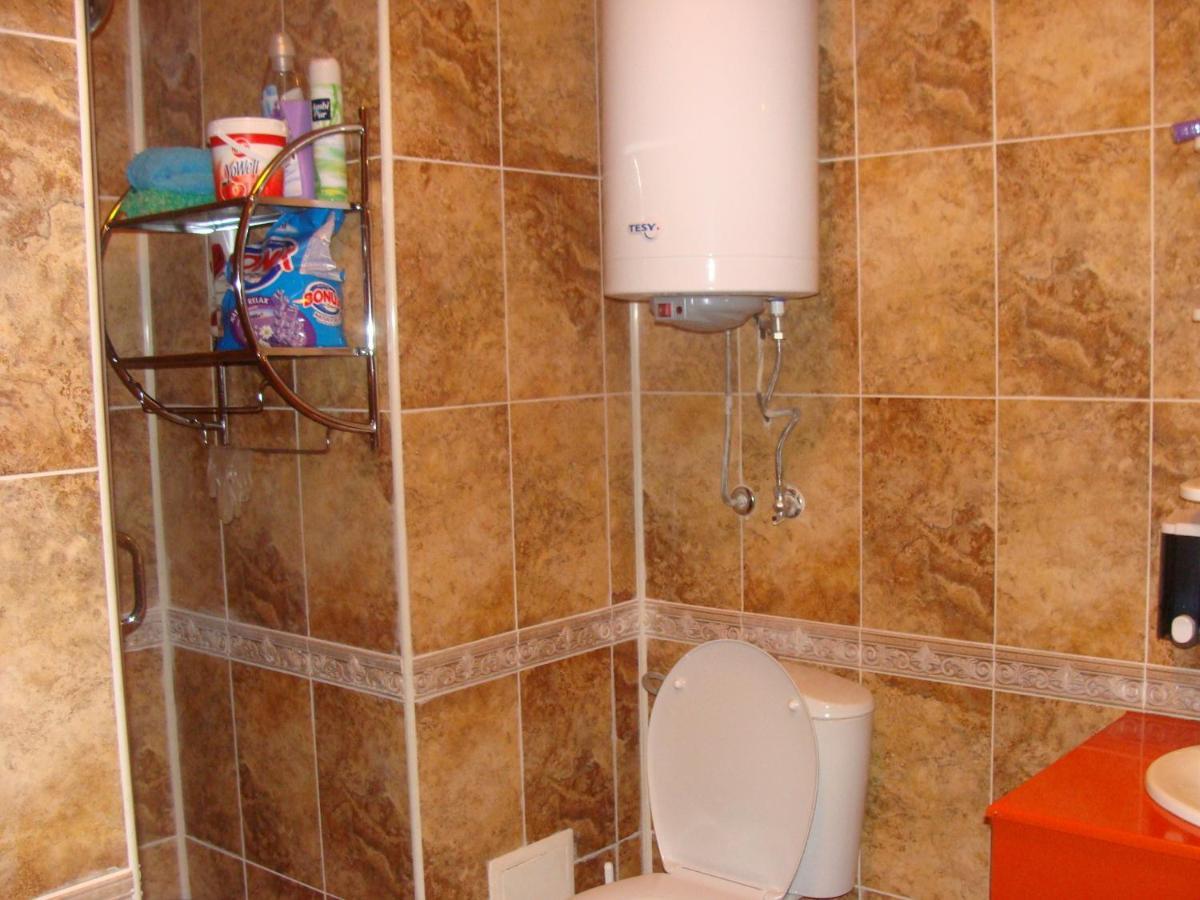 Admiral Apartments Golden Sands Phòng bức ảnh