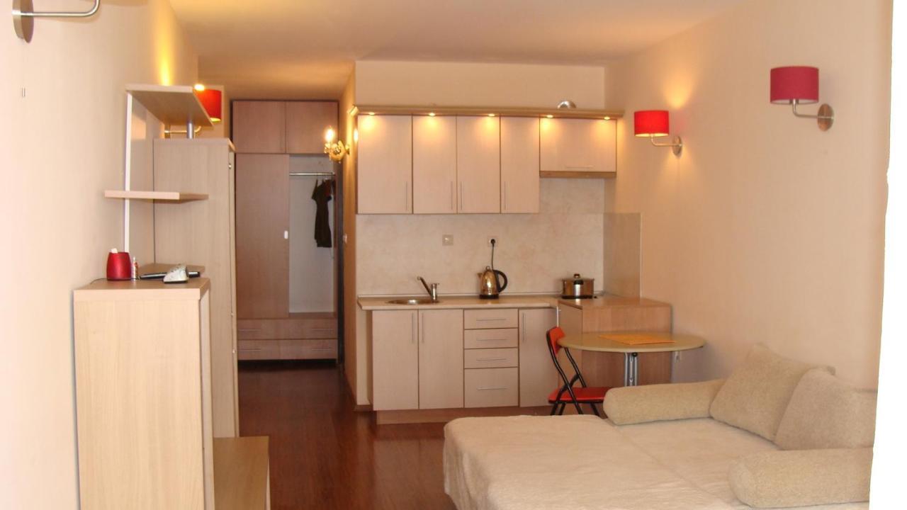 Admiral Apartments Golden Sands Phòng bức ảnh