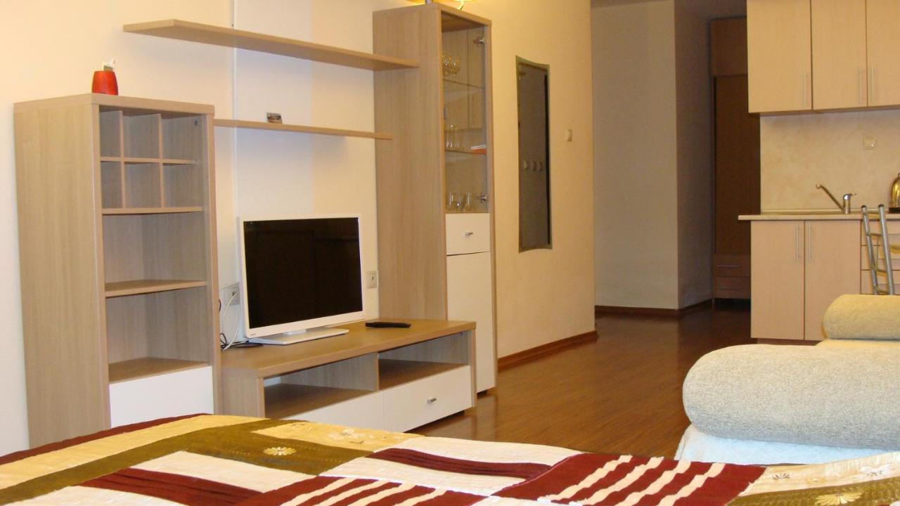Admiral Apartments Golden Sands Ngoại thất bức ảnh