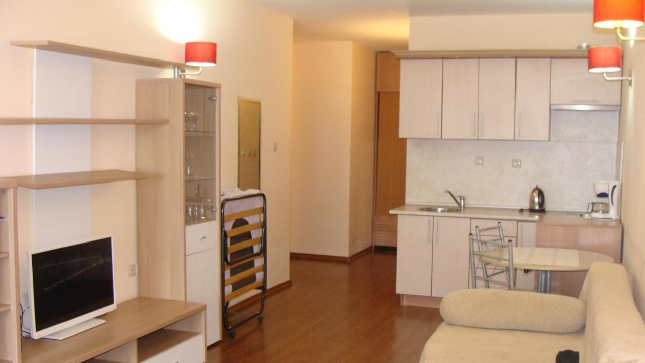 Admiral Apartments Golden Sands Ngoại thất bức ảnh